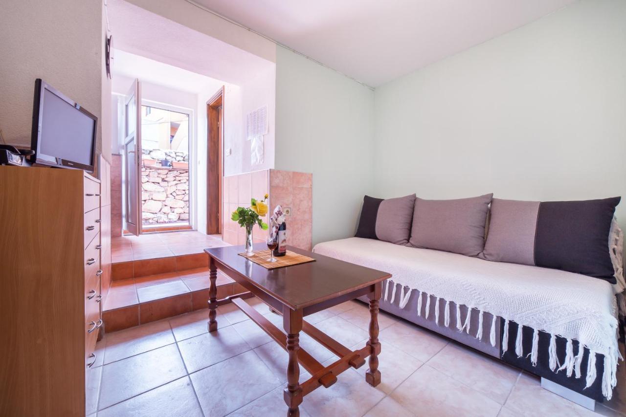 Apartment Mika Vodice Buitenkant foto