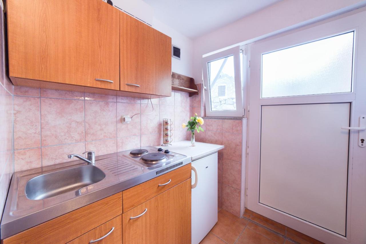 Apartment Mika Vodice Buitenkant foto